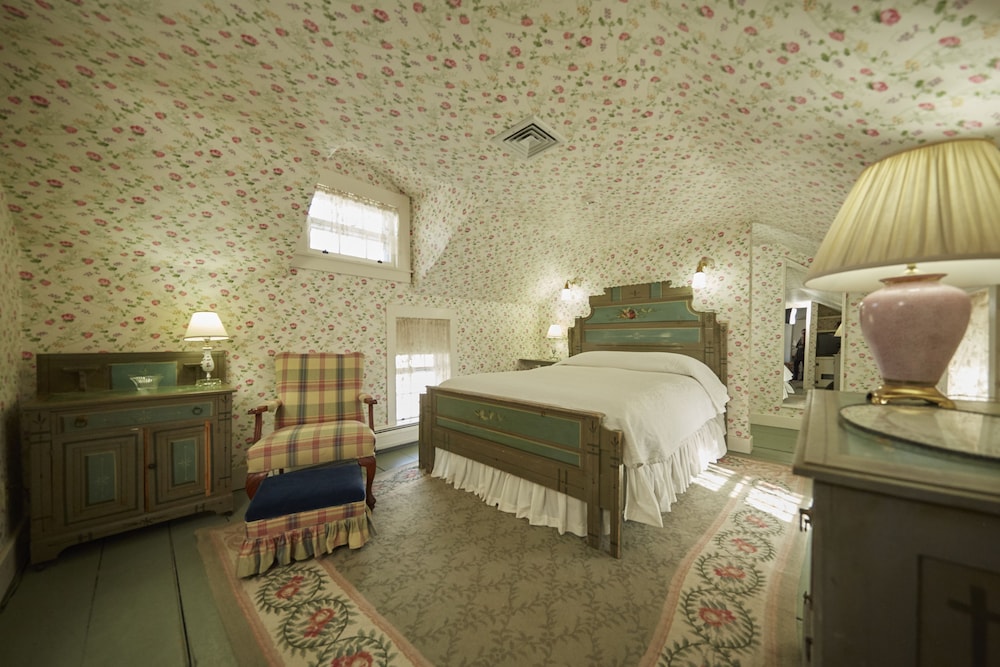 Village House Queen Grand Suite photo 1