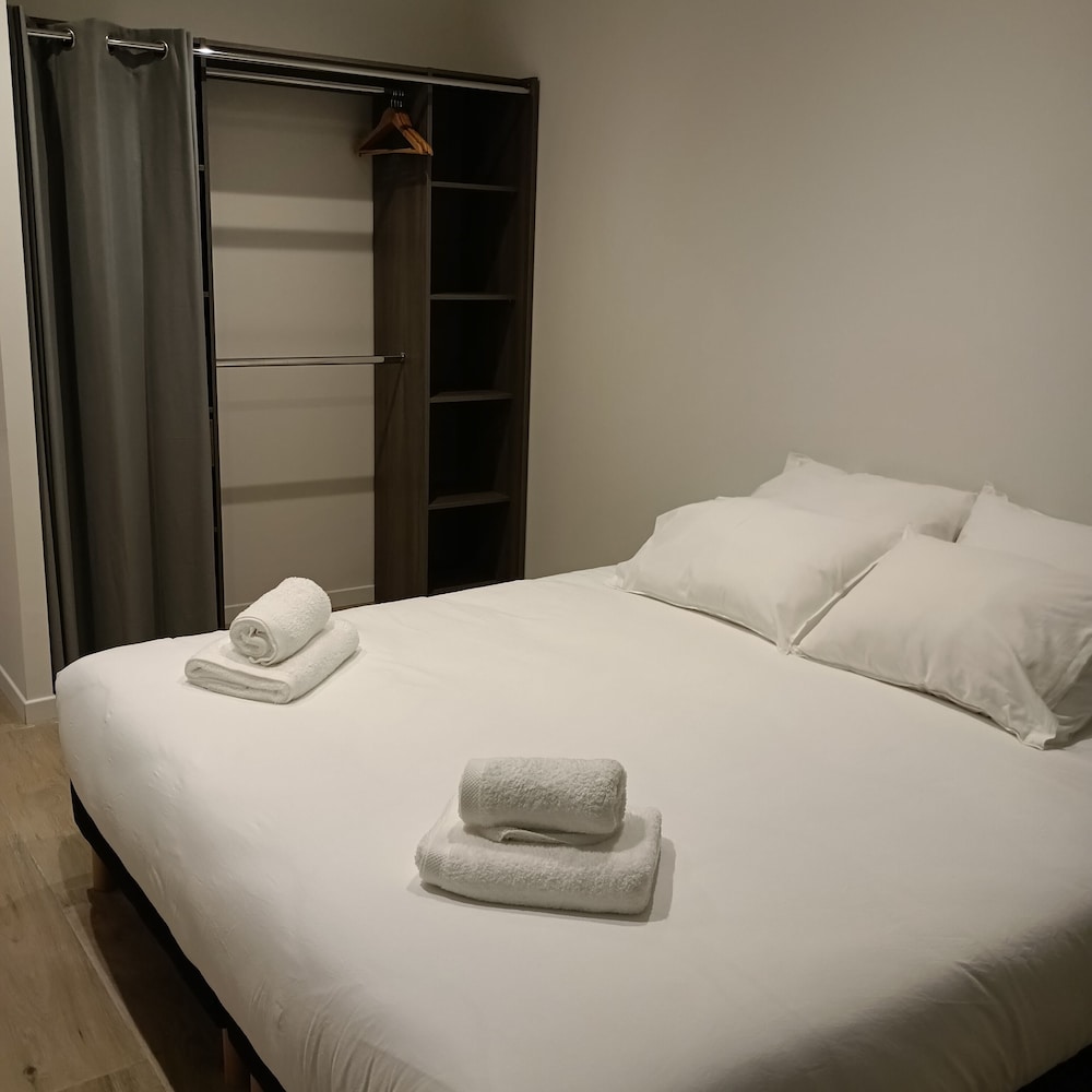 Luxury House photo 2