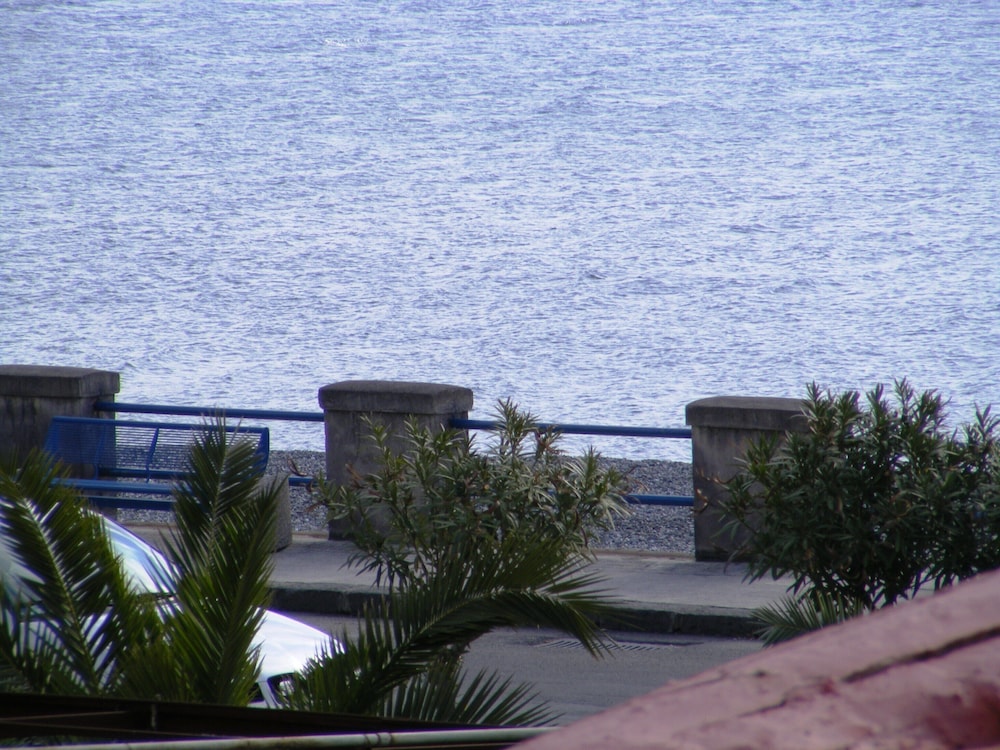 Villa Individuelle à 20m de la Mer pour Séjour et/ou Soins Thermaux Près de Taormina, Photo 21