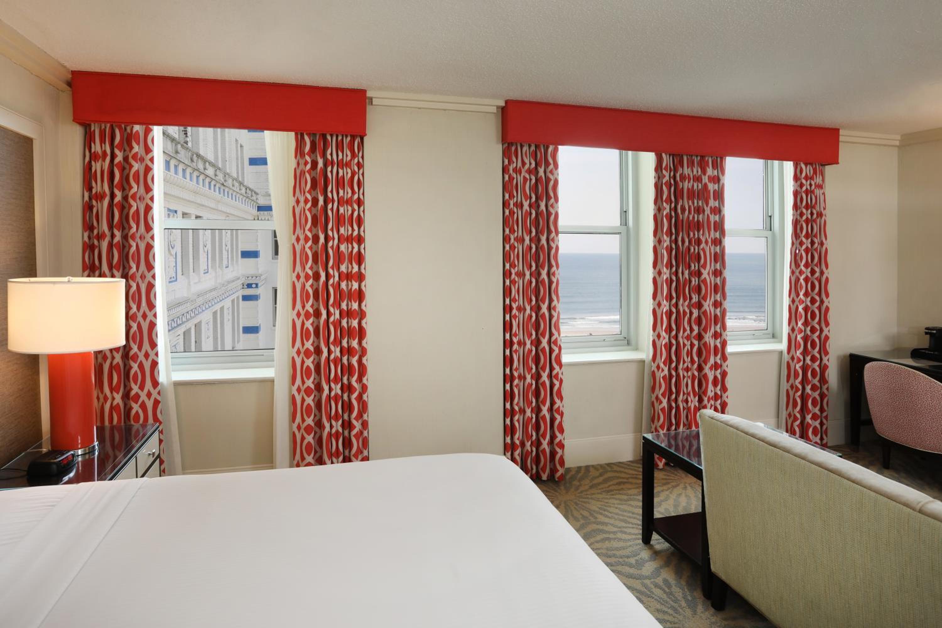 Coral Junior Suite Two Queens Non Smoking - Photo 5