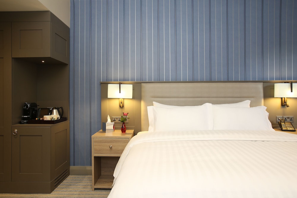 Superior Room, 1 King Bed - Photo 1