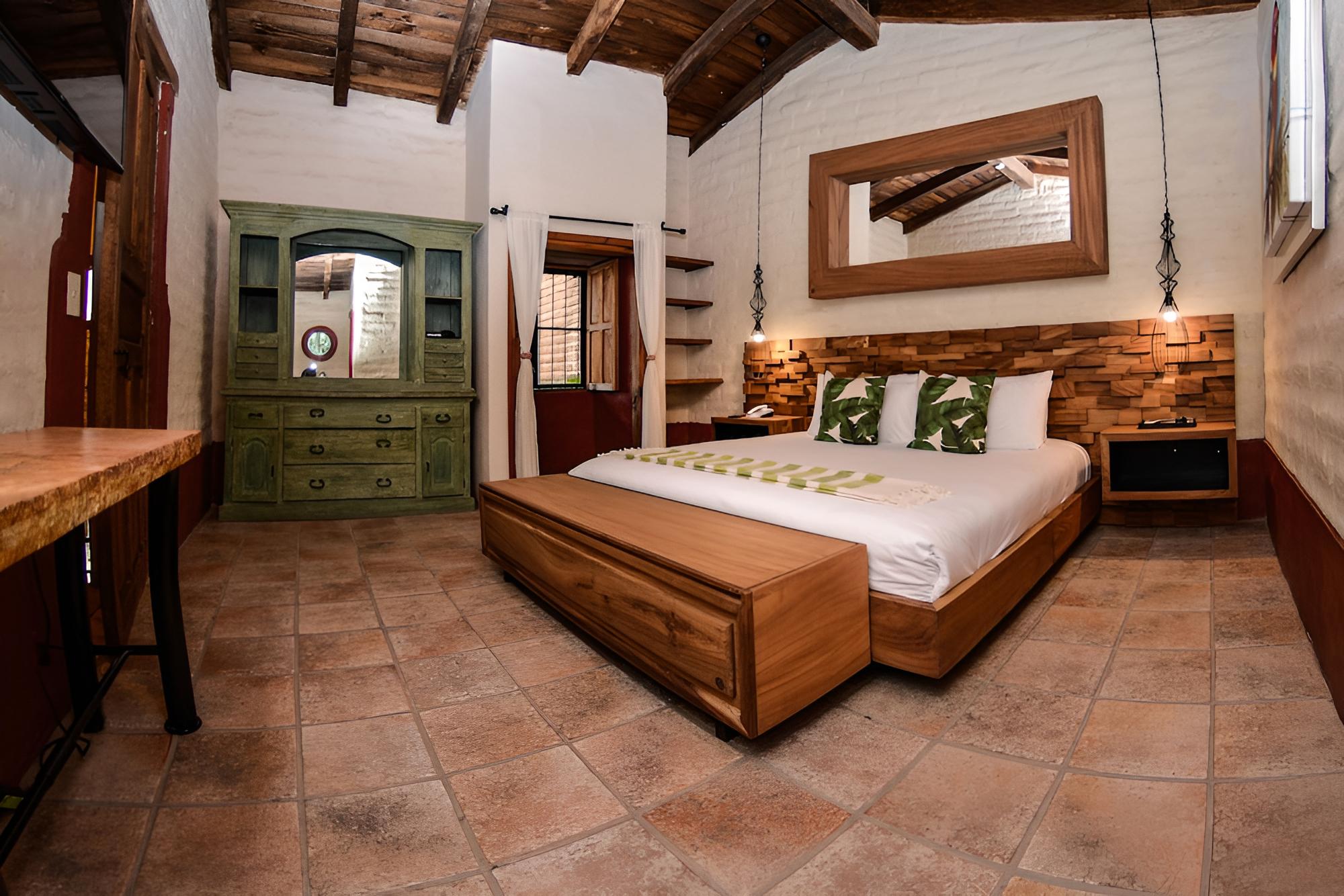 Junior Suite, 1 King Bed photo 1