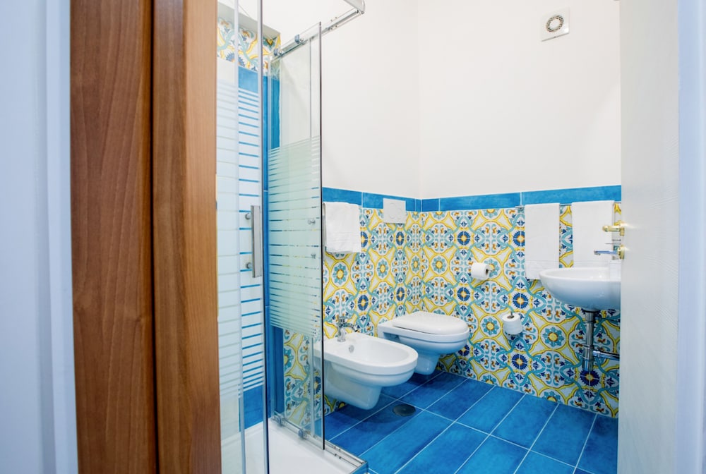 Superior Double or Twin Room, Balcony, Sea View photo 3