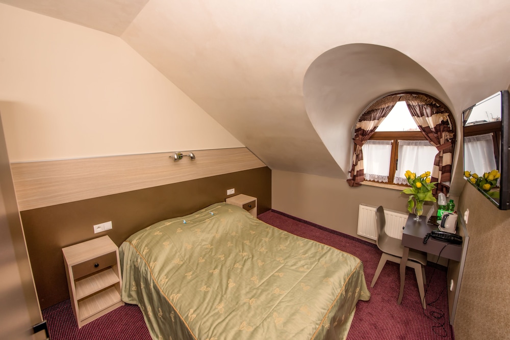 Standard Double Room - Photo 2