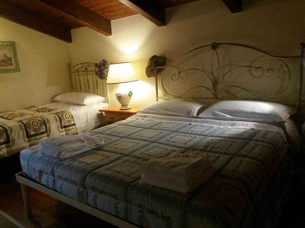 Deluxe Quadruple Room (Margherita) photo 2