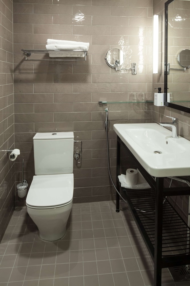 Superior Double Room (with BT) - Photo 4