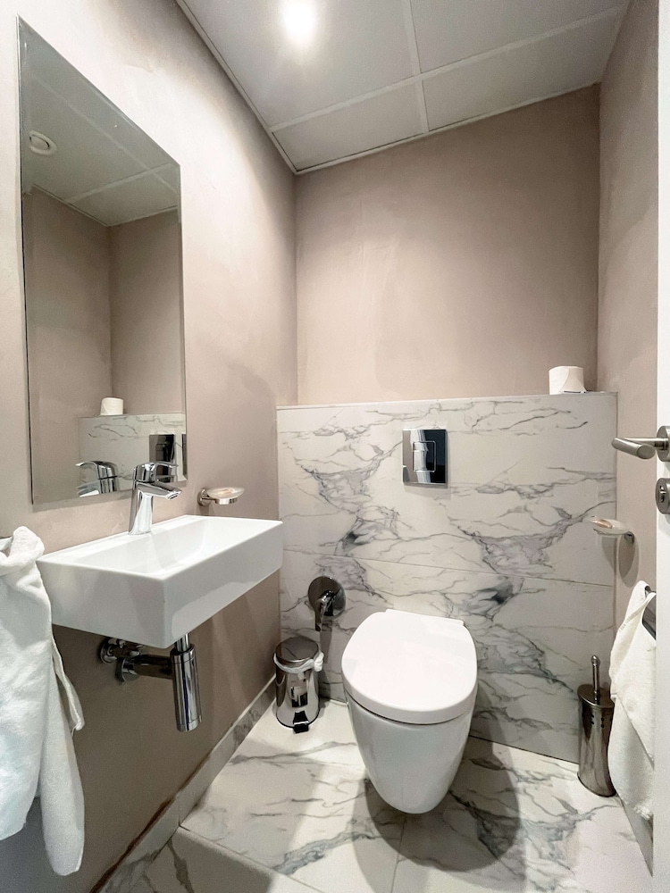 Deluxe Double or Twin Room with Resort View - Wellness package - Photo 12