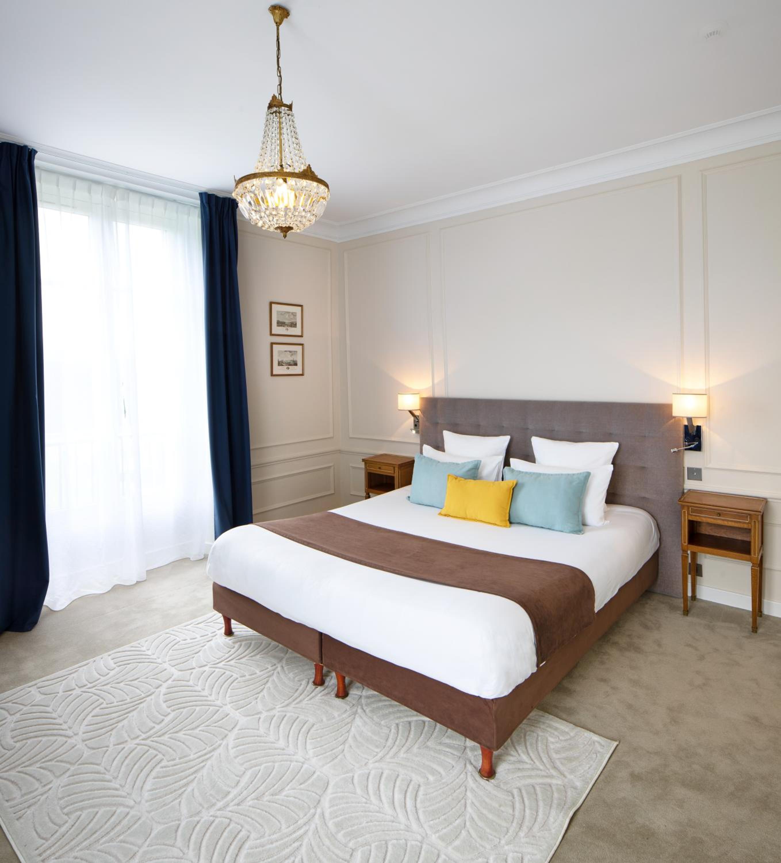 Double Room - Photo 9