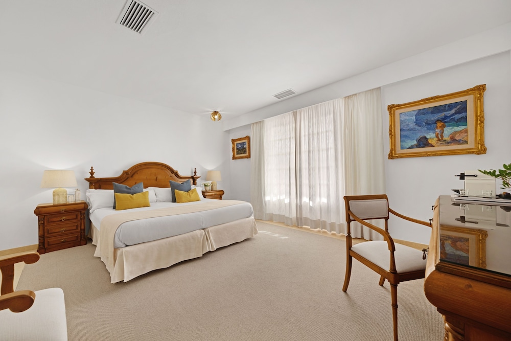 Suite, Terrace, Pool View