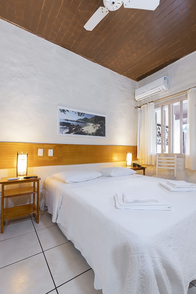 Luxury Triple Room with Balcony photo 2