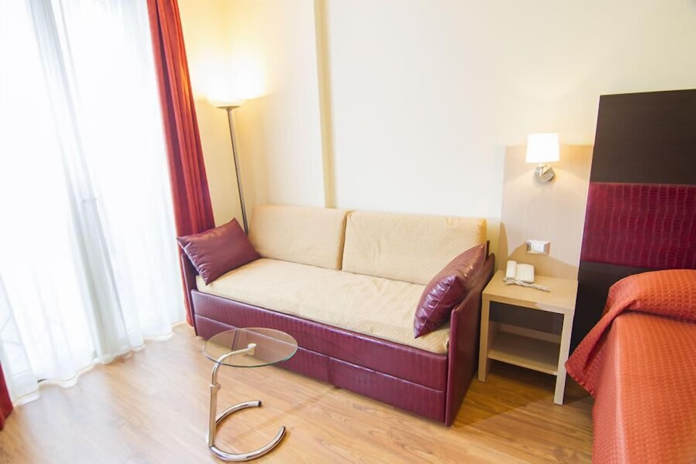 Triple Room photo 2