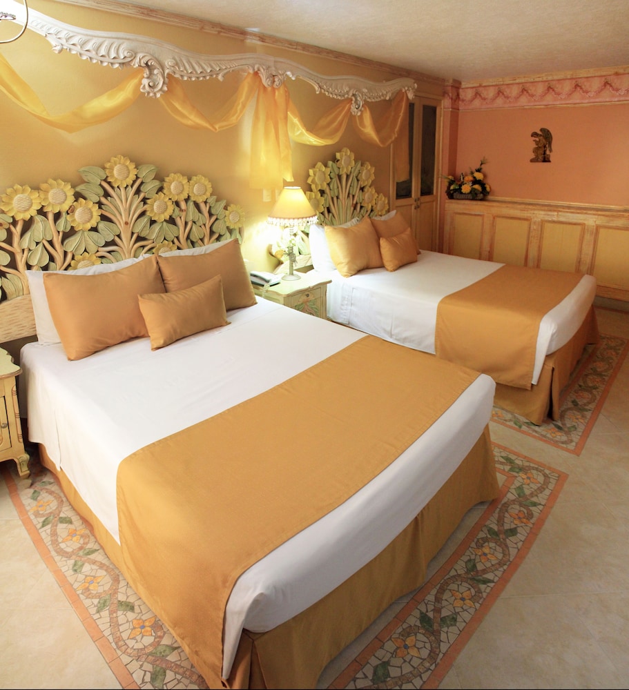 Double Room - Photo 5