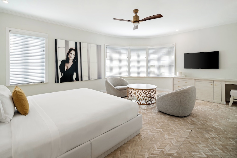 Junior Suite, 1 King Bed - Photo 3
