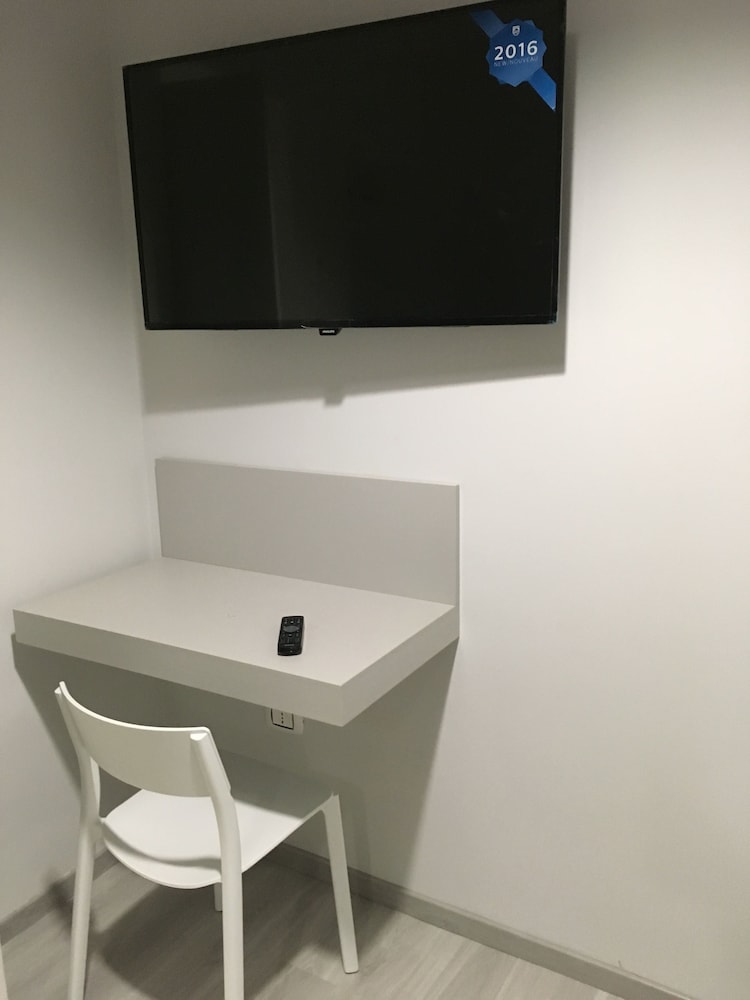 Standard Room photo 3