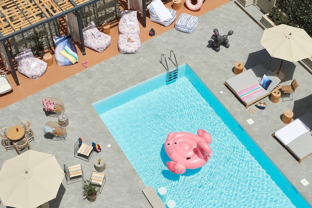 Room, 1 Queen Bed (Pool View) - Photo 5
