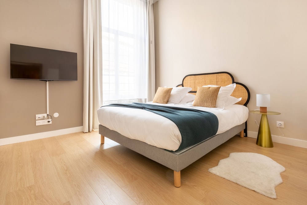 Standard Studio, Ensuite - Photo 14