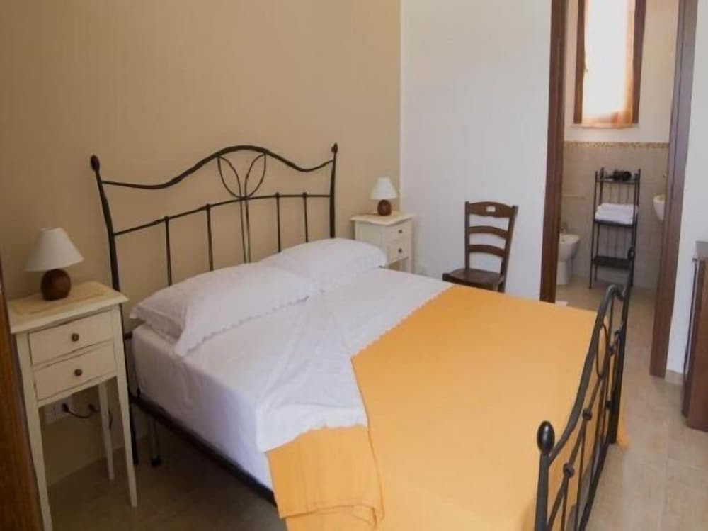 Deluxe Double Room, Pool View