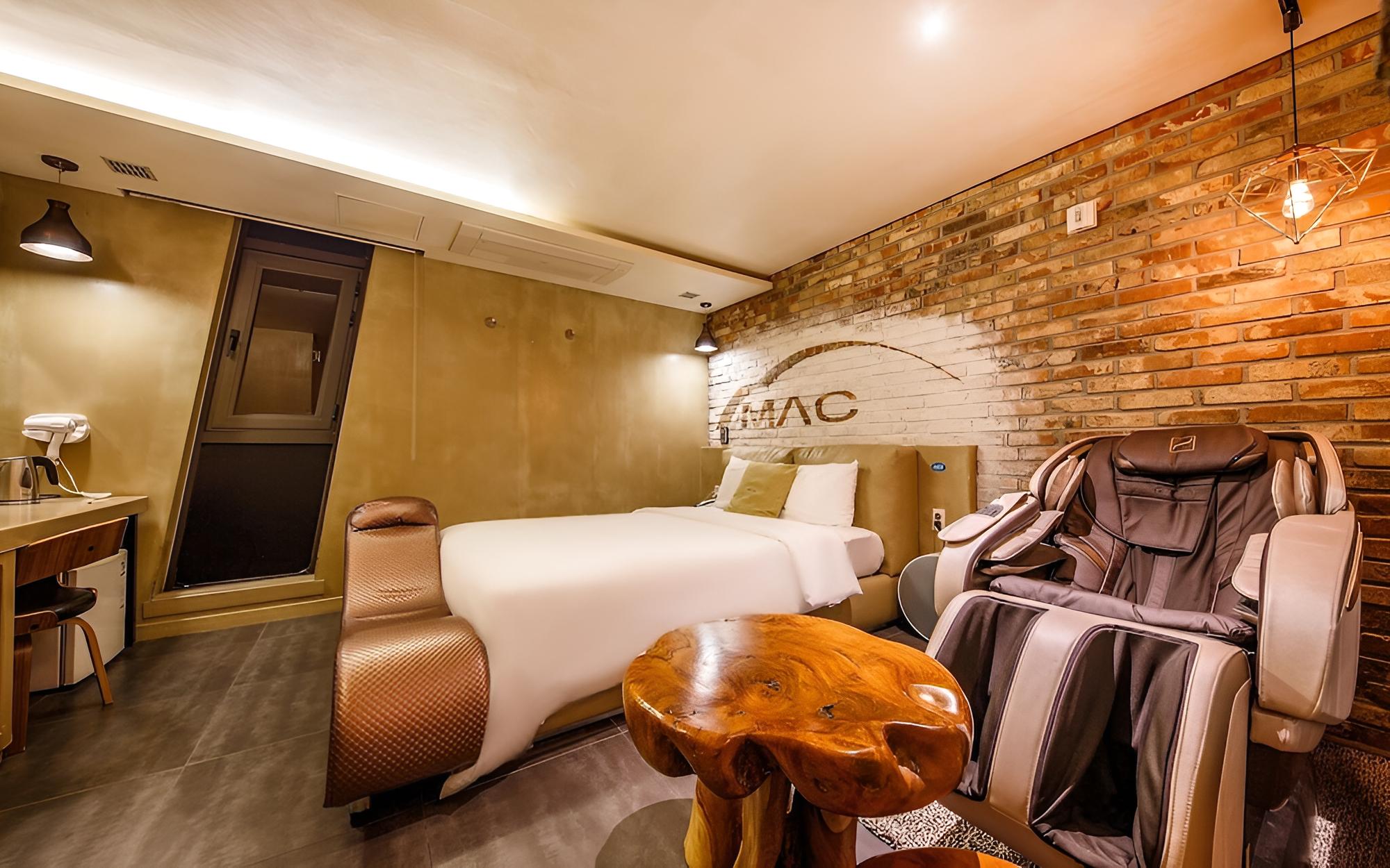 Room (Special Room-A (Body Friend Massage/N) - Photo 1