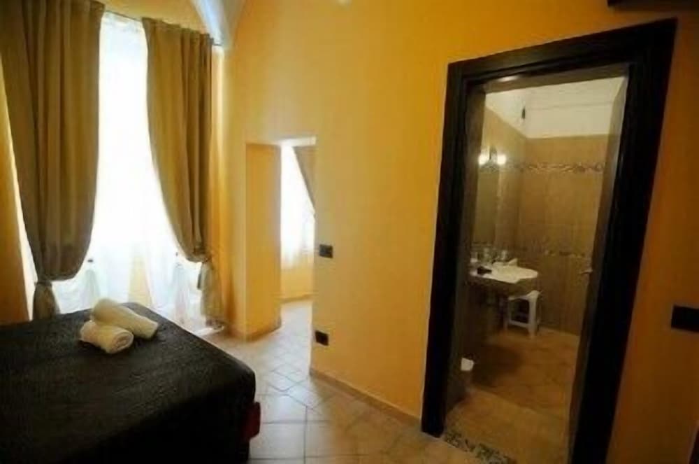 Quadruple Room - Photo 2