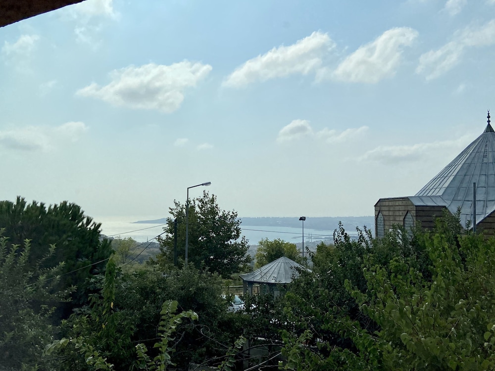 Family Double or Twin Room, Private Bathroom, Sea View photo 3