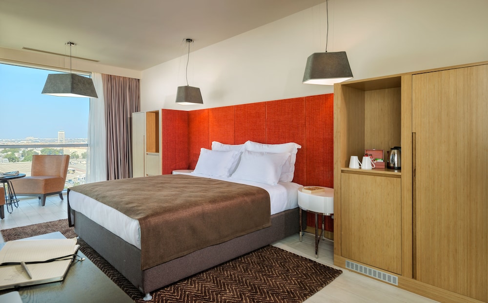 Deluxe Double or Twin Room, Club Lounge Access photo 1
