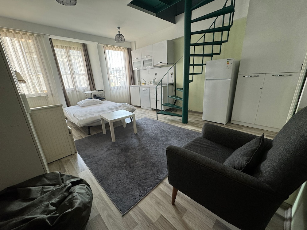 Family Duplex, 1 Bedroom, City View photo 3