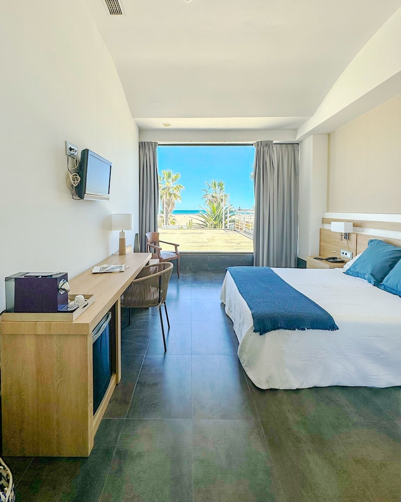 Junior Suite, Sea View - Photo 1