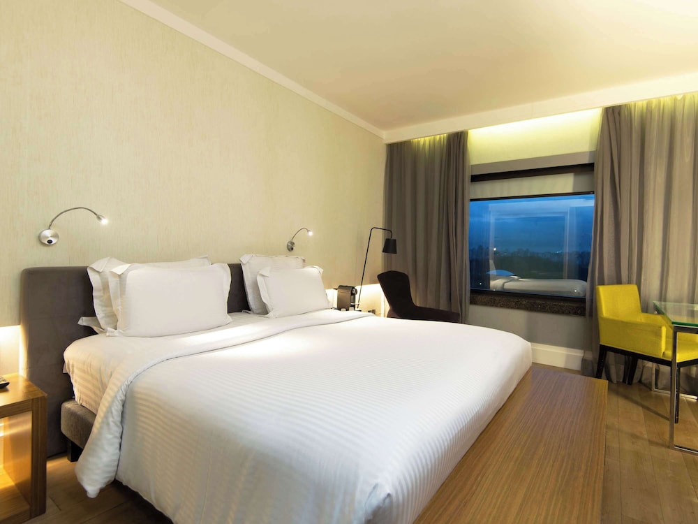 Executive Room, 1 Queen Bed