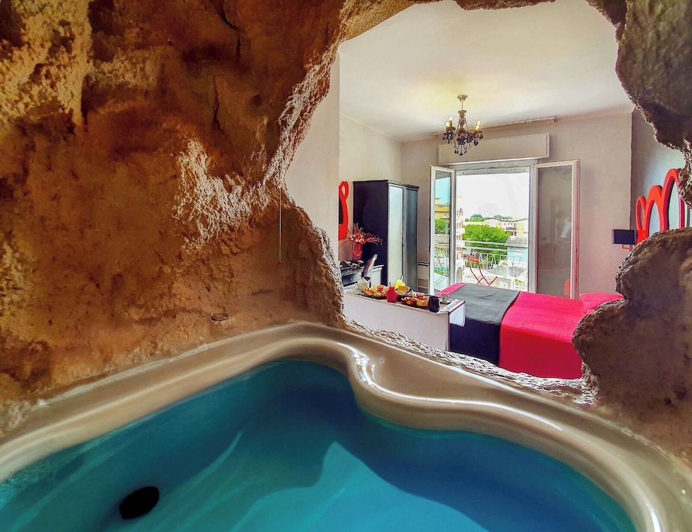 Deluxe Double Room, Hot Tub photo 1