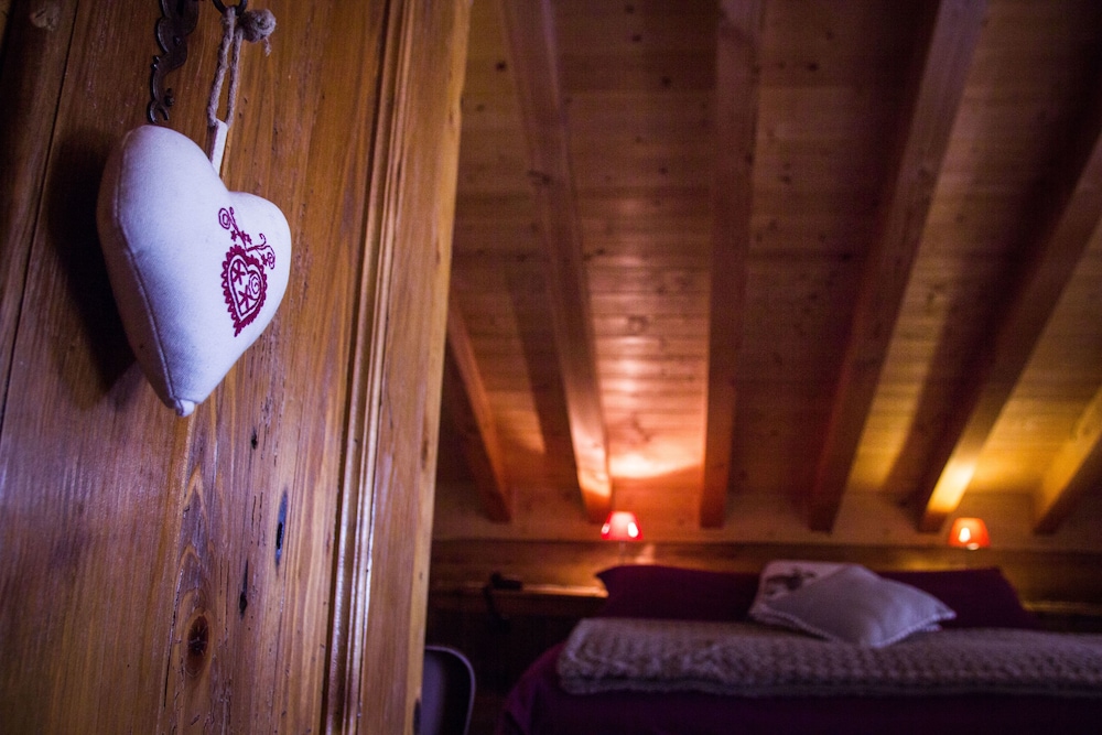 Romantic Double or Twin Room photo 2
