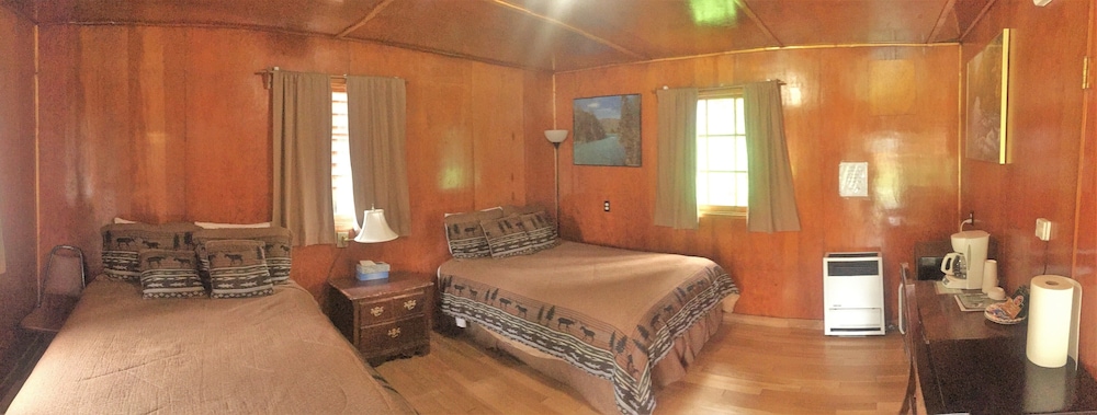 Willow Log Cabin photo 1