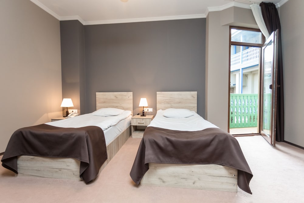 Comfort Triple Room, Balcony, Mountain View photo 1