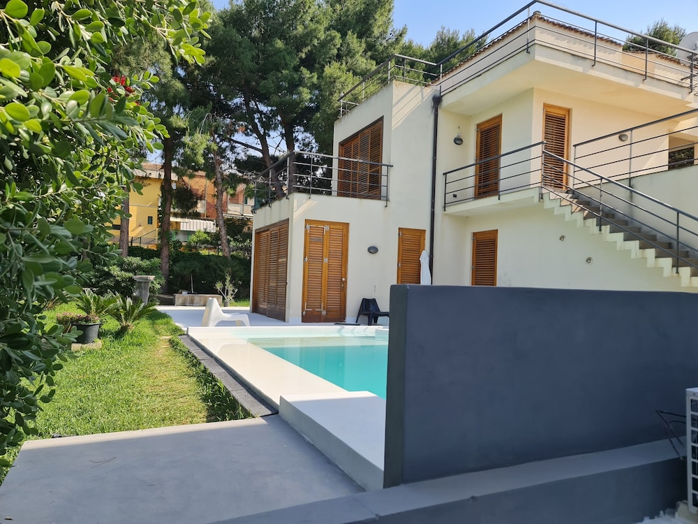 Hele Moderne Villa Med Pool Og Tæt På Havet, Billede 63