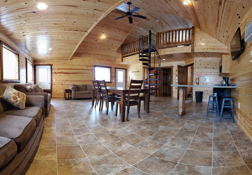 Superior Cabin photo 1