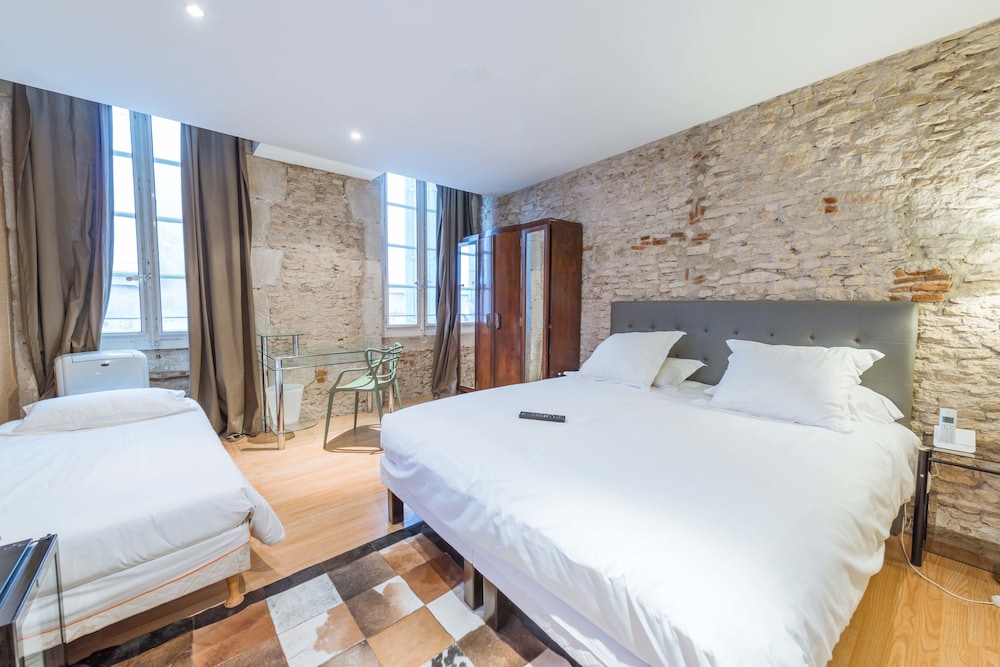 Triple Room - Photo 5