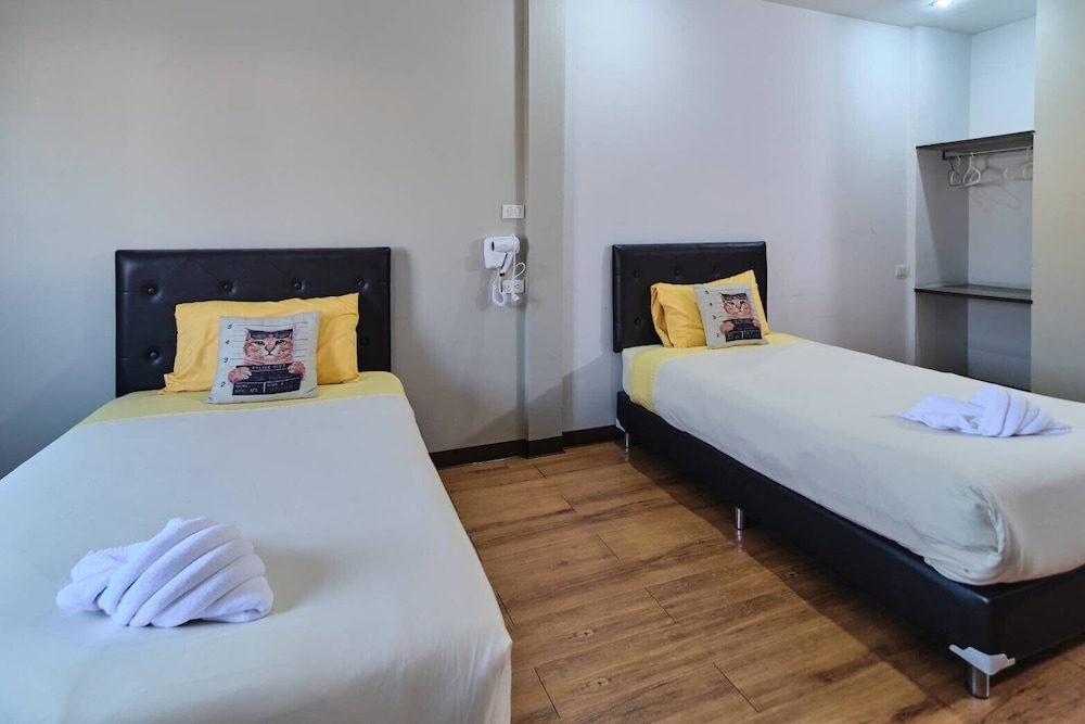 Superior Twin Room - Photo 6
