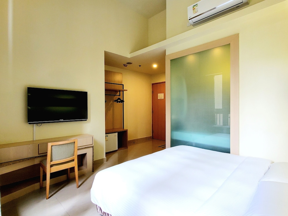 Deluxe Twin Room photo 2