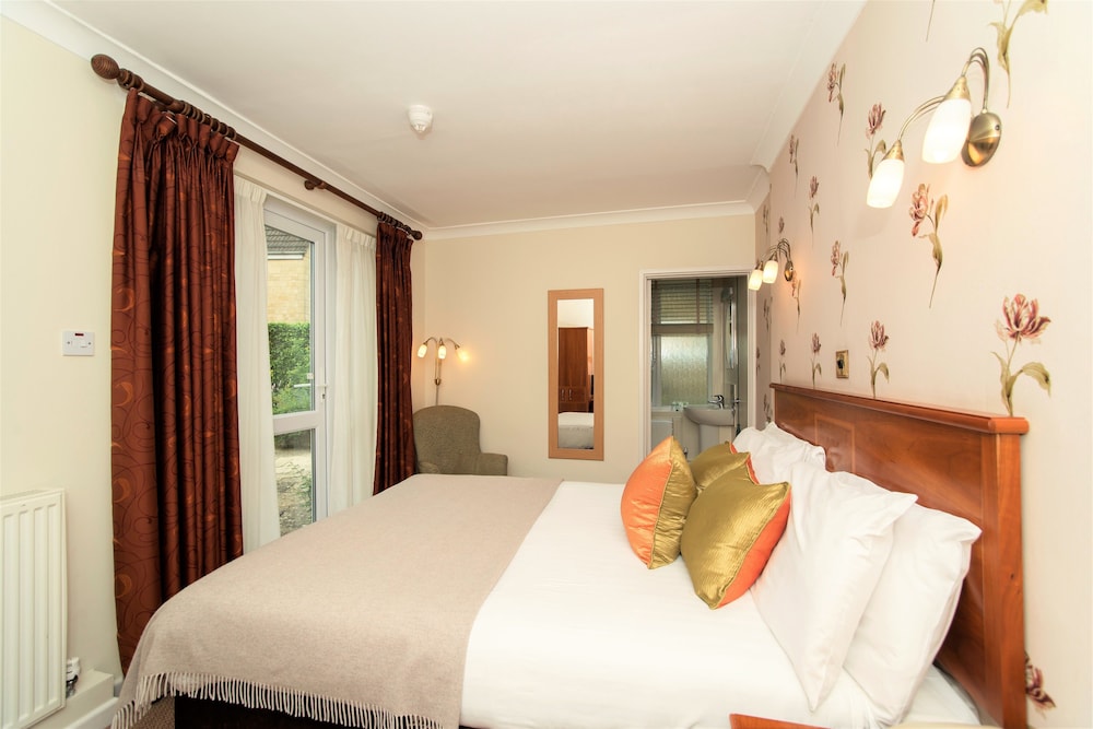 Standard Double Room photo 3