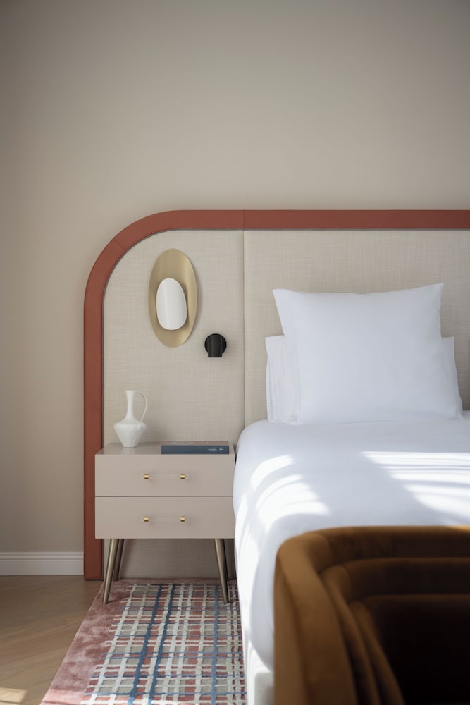 Deluxe Room, 1 King Bed, Terrace - Photo 2