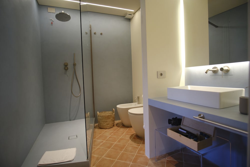 Premium Studio Suite photo 3