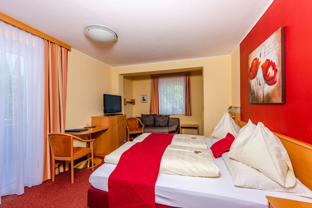 Double Room (A2A3)