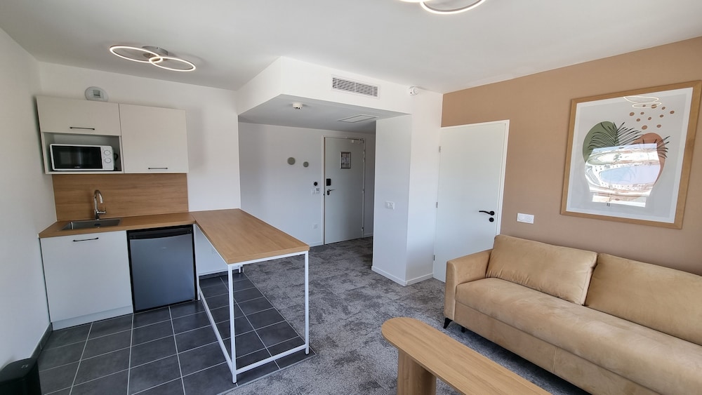 Family Apartment, Twin Beds photo 1
