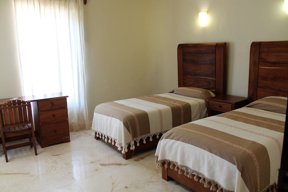 Luxury Condo, 2 Bedrooms, Sea View, Sea Facing photo 1