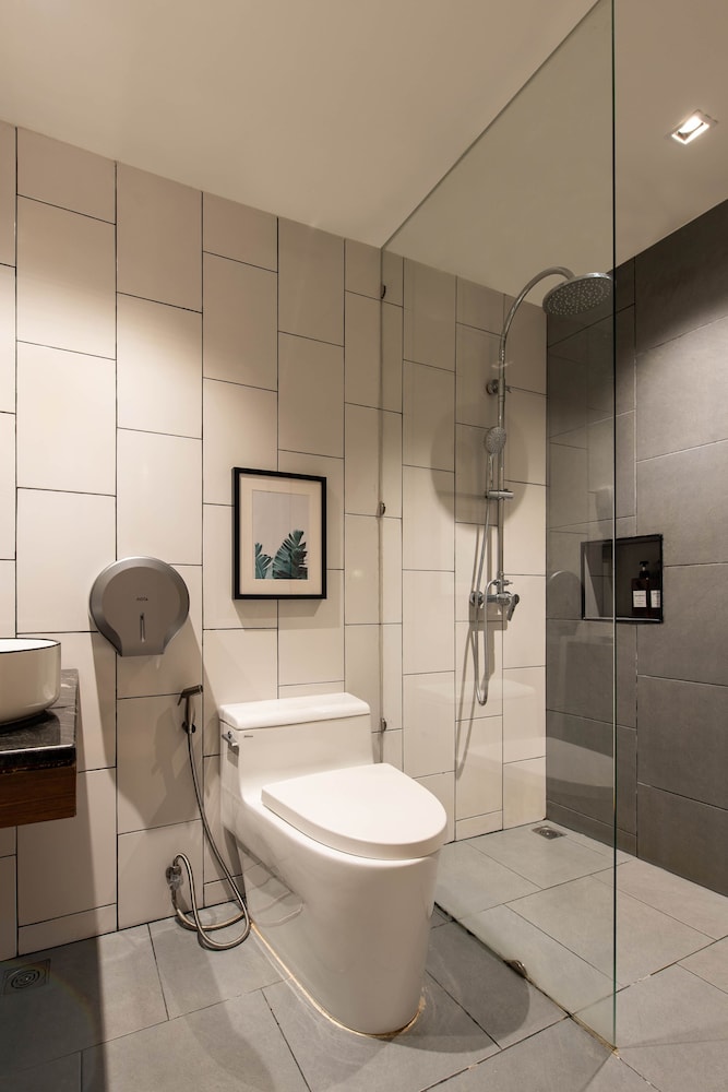One Bedroom Suite photo 3