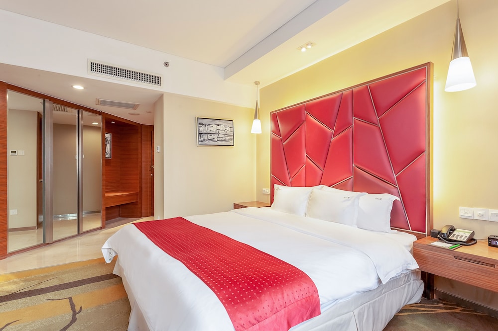 Premium Room, 1 King Bed, Garden View - Photo 5