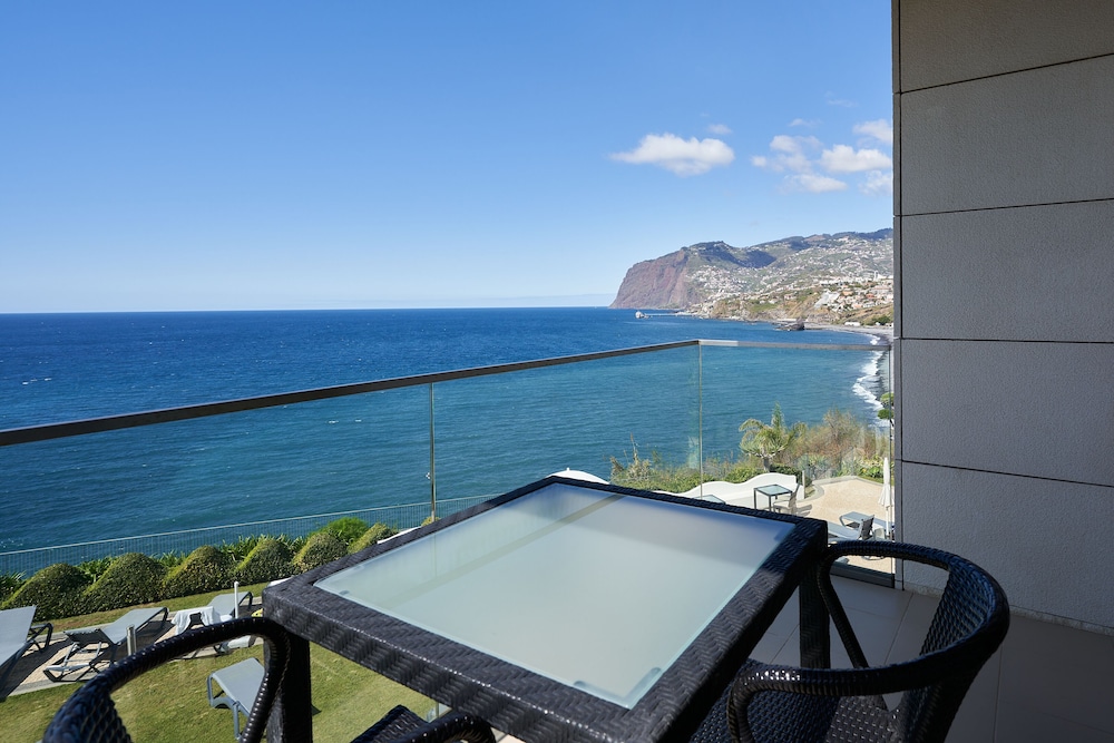 Twin Room, Sea View - Photo 4