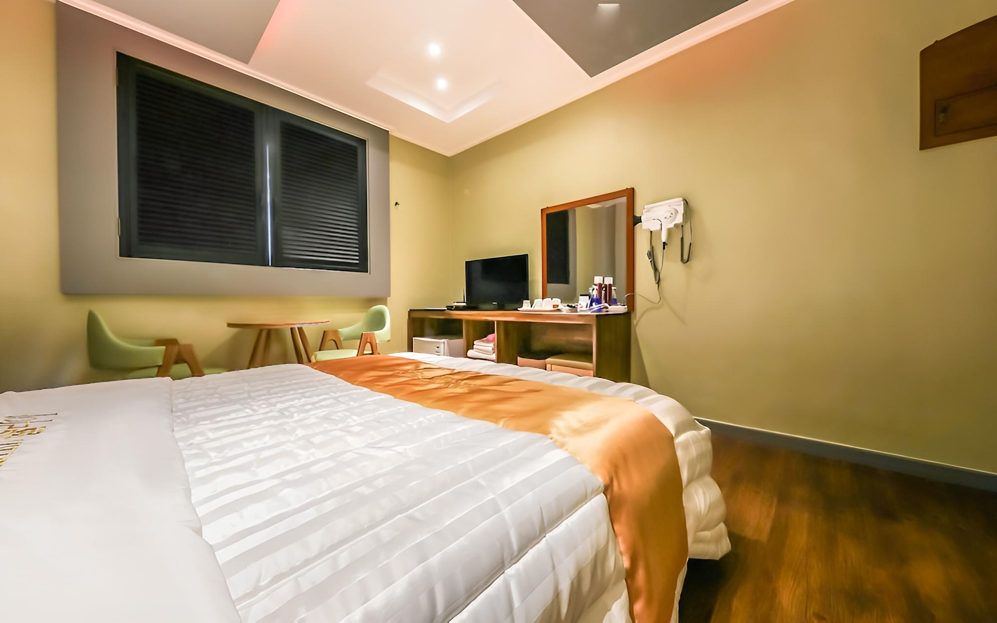 Room (Standard room) - Photo 6