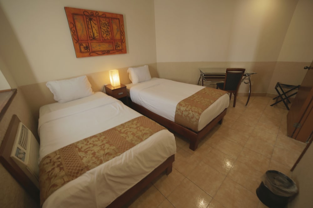 Standard Room, 2 Double Beds photo 1