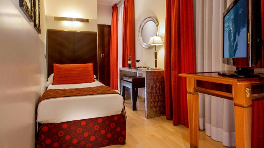 Basic Double Room