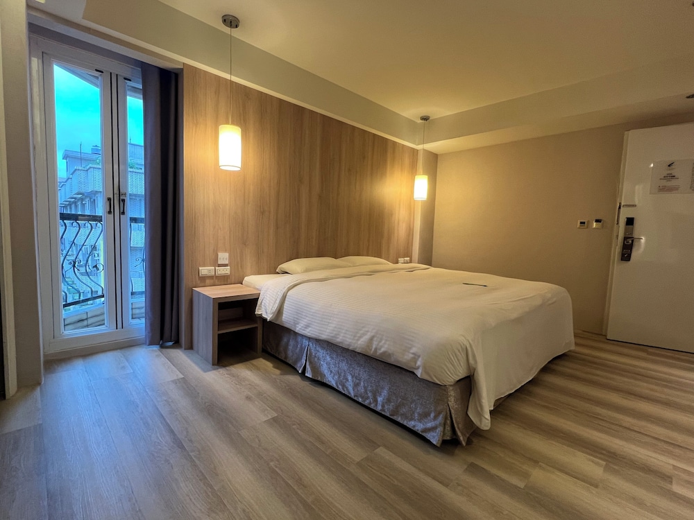 Luxury Double or Twin Room photo 2